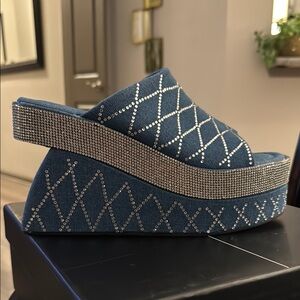Cape Robbin❣️ Blue Denim Platform Wedge Mules/Slip-ons Women's Size 9 New in box